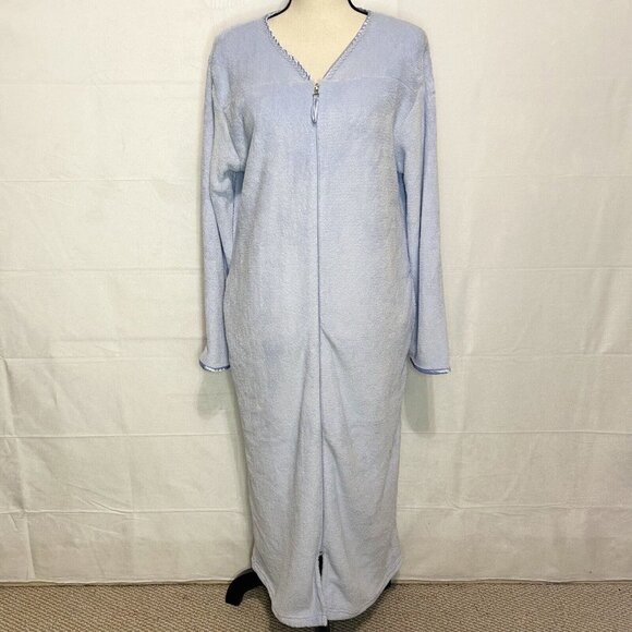 Oscar de la Renta Other - Oscar De La Renta Ladies S/M Baby Blue Plush Full Zip Lg Sleeve Robe Housecoat
